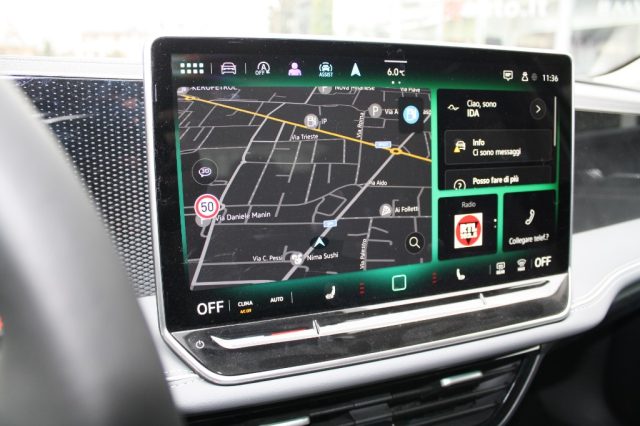 VOLKSWAGEN Passat Variant usata, con Autoradio digitale
