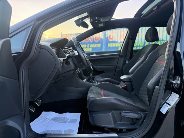 VOLKSWAGEN Golf GTI usata, con Sensore di luce