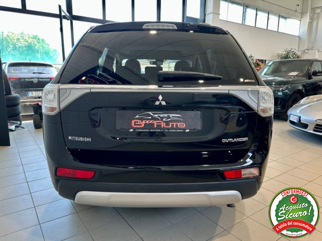 MITSUBISHI Outlander usata, con Alzacristalli elettrici