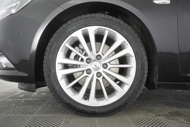 OPEL Insignia usata 8