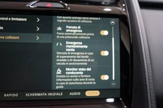 JAGUAR E-Pace usata, con Park Distance Control