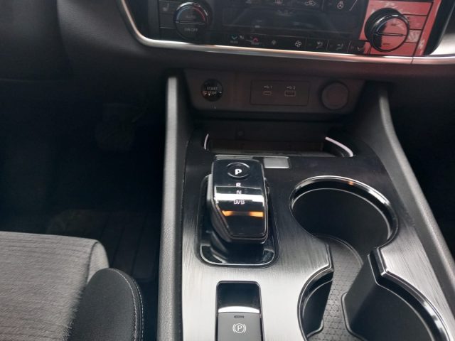 NISSAN X-Trail usata, con Frenata d