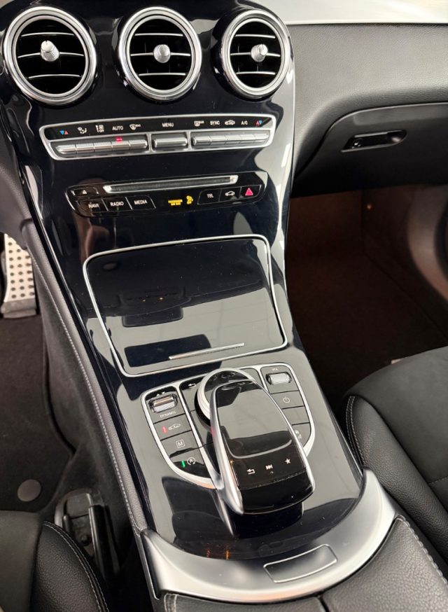 MERCEDES-BENZ GLC 250 usata, con Cronologia tagliandi
