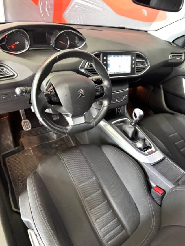 PEUGEOT 308 usata, con Bracciolo