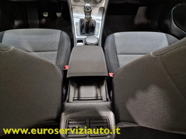 VOLKSWAGEN Golf usata 23