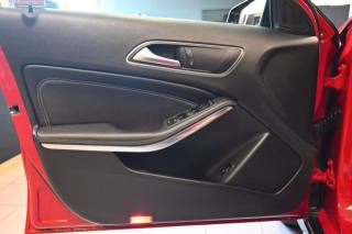 MERCEDES-BENZ GLA 200 usata 37