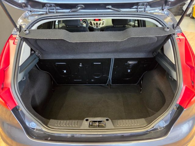 FORD Fiesta usata, con Chiusura centralizzata