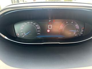 PEUGEOT 3008 usata, con Sistema di navigazione