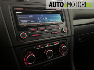 VOLKSWAGEN Golf usata, con USB