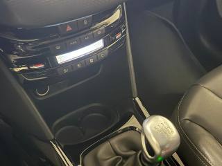 PEUGEOT 2008 usata, con Controllo trazione