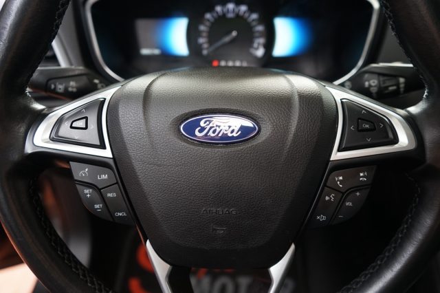 FORD Mondeo usata, con Sensori di parcheggio anteriori