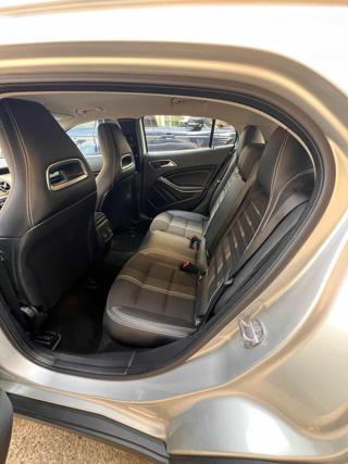 MERCEDES-BENZ GLA 180 usata, con Sistema di navigazione