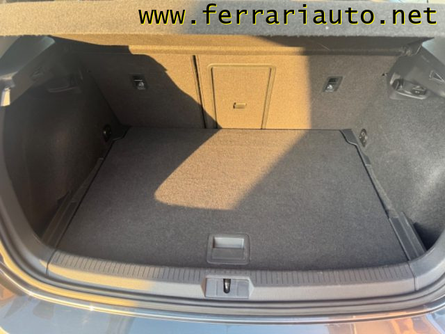 VOLKSWAGEN Golf usata, con Fendinebbia