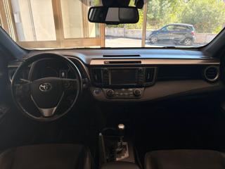 TOYOTA RAV 4 MY23 usata, con Fendinebbia