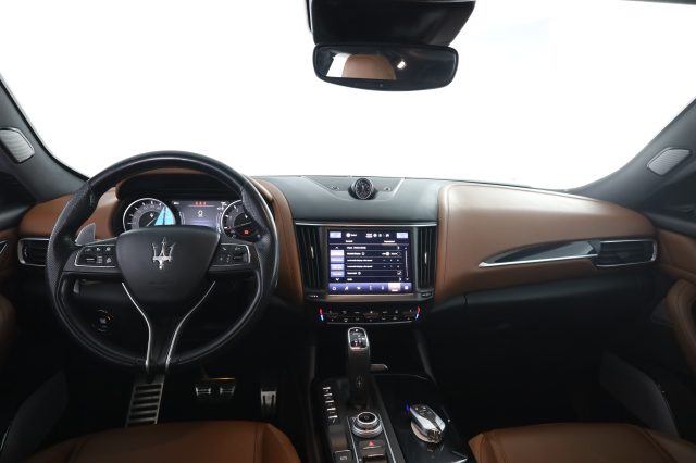 MASERATI Levante usata 3