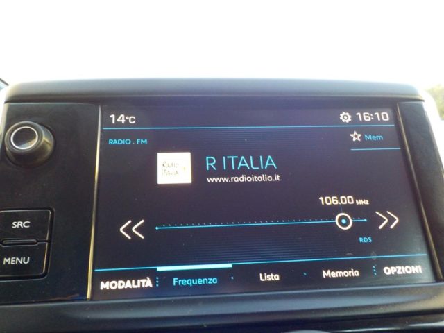 PEUGEOT 208 usata, con MP3