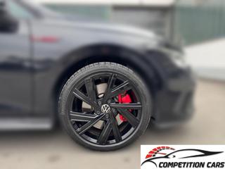 VOLKSWAGEN Golf usata, con Gancio traino