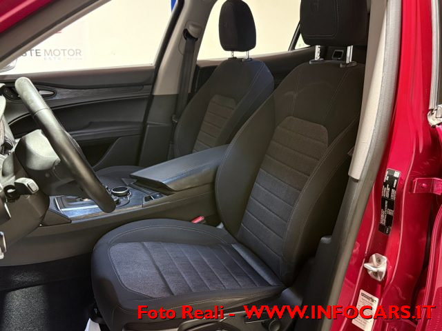 ALFA ROMEO Stelvio usata, con Alzacristalli elettrici