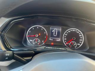 VOLKSWAGEN T-Cross usata 10