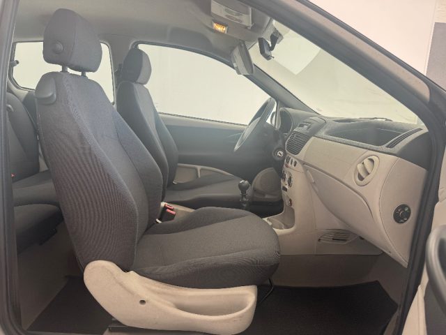 FIAT Punto usata 9