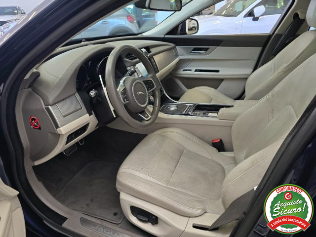 JAGUAR XF usata, con ESP