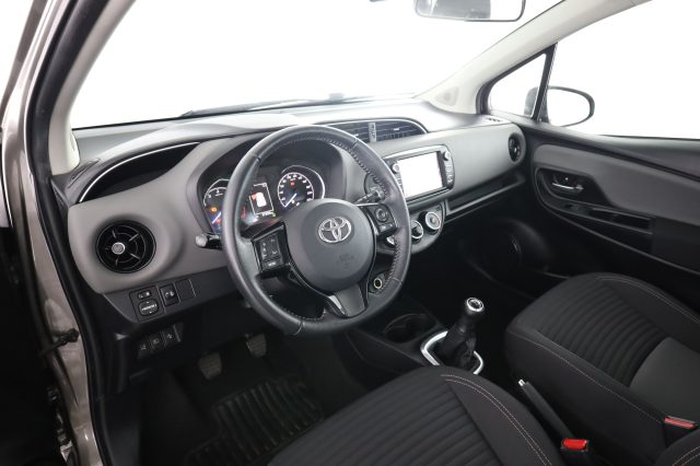 TOYOTA Yaris usata 1