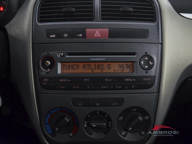 FIAT Punto usata 12