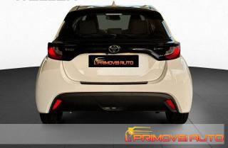 TOYOTA Yaris usata, con Cruise Control