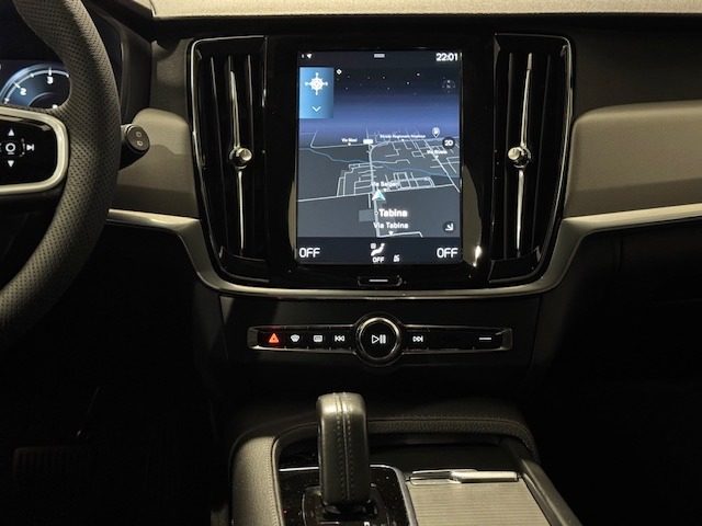 VOLVO V90 Cross Country usata, con ESP