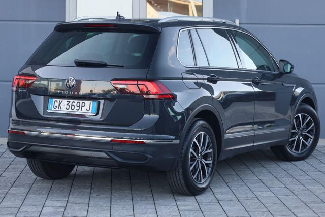 VOLKSWAGEN Tiguan usata, con Airbag laterali