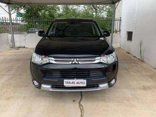 MITSUBISHI Outlander usata, con Airbag