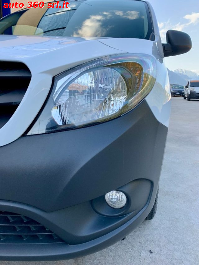 MERCEDES-BENZ Citan usata, con Chiusura centralizzata
