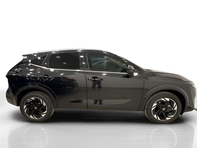 NISSAN Qashqai usata, con Volante in pelle