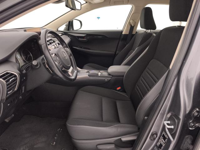LEXUS NX 300h usata, con Controllo automatico clima