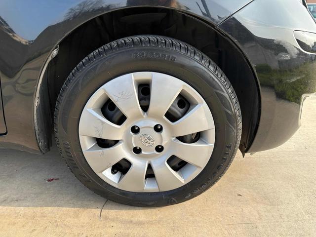 TOYOTA Yaris usata 57