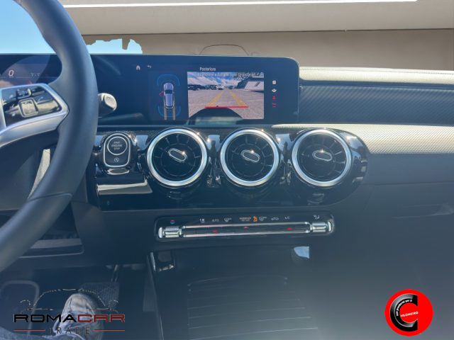 MERCEDES-BENZ CLA 180 usata, con Volante in pelle