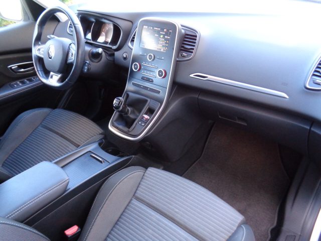 RENAULT Grand Scenic usata, con Chiusura centralizzata