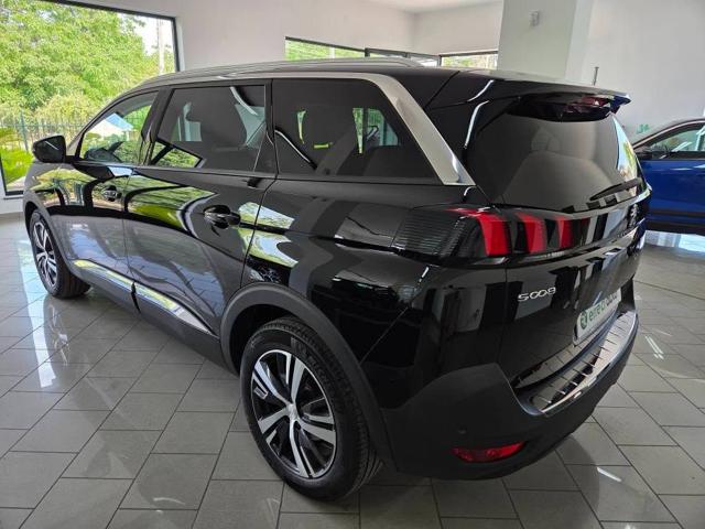PEUGEOT 5008 usata, con Chiusura centralizzata