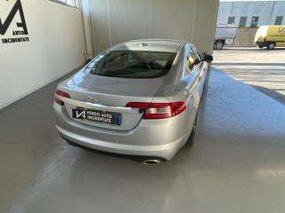 JAGUAR XF usata, con Autoradio