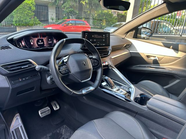 PEUGEOT 5008 usata, con Autoradio