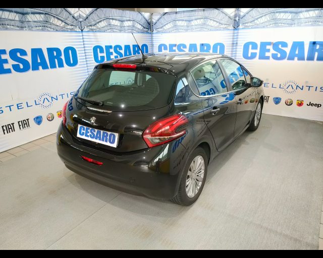 PEUGEOT 208 usata, con Airbag laterali
