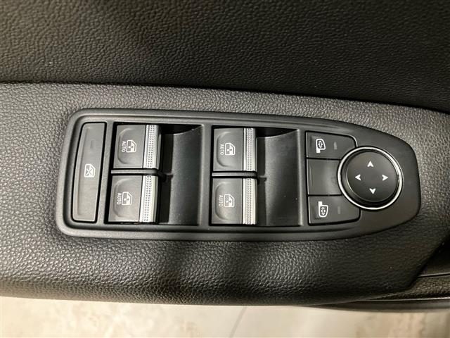 RENAULT Captur usata 23