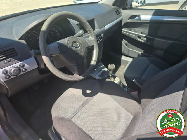 OPEL Astra usata, con Chiusura centralizzata