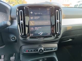 VOLVO XC40 usata, con Cronologia tagliandi