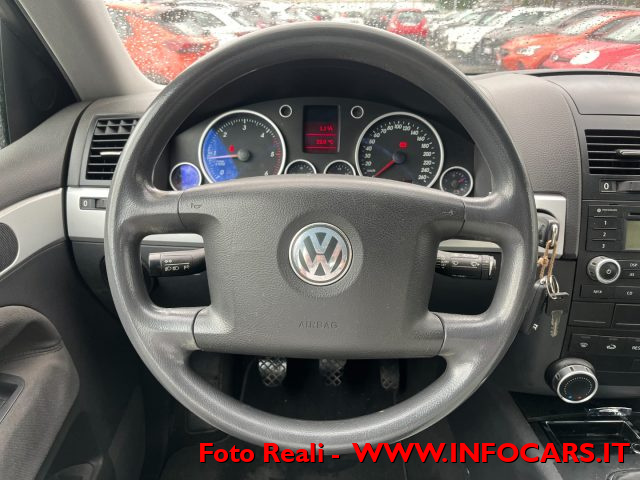 VOLKSWAGEN Touareg usata, con Specchietti laterali elettrici