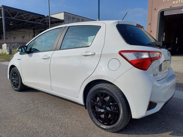 TOYOTA Yaris usata, con Controllo automatico clima
