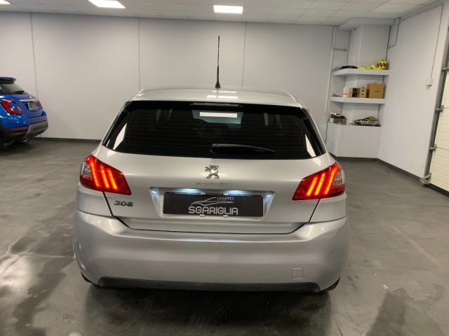 PEUGEOT 308 usata, con Alzacristalli elettrici