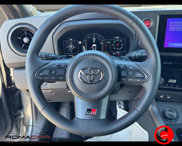 TOYOTA Yaris usata, con Servosterzo