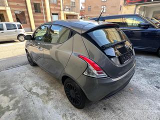 LANCIA Ypsilon usata, con ESP