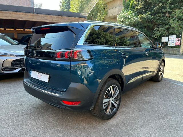 PEUGEOT 5008 usata, con Airbag Passeggero
